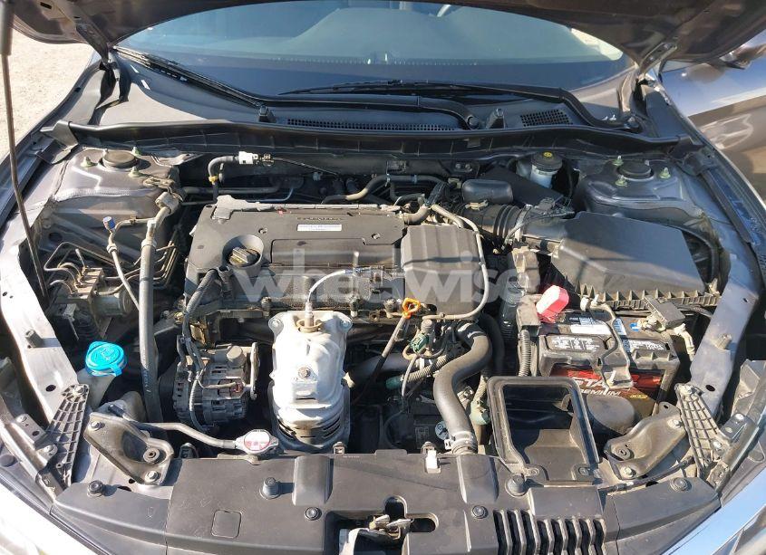 Photo 10 of 2016 Honda Accord LX (VIN 1HGCR2F37GA114616)