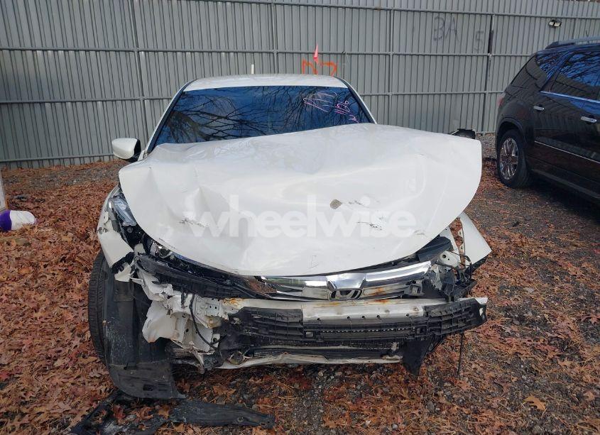 Photo 12 of 2016 Honda Accord LX (VIN 1HGCR2F37GA172662)