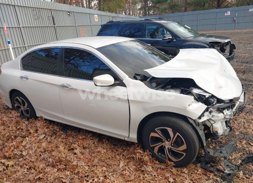 Photo 13 of 2016 Honda Accord LX (VIN 1HGCR2F37GA172662)