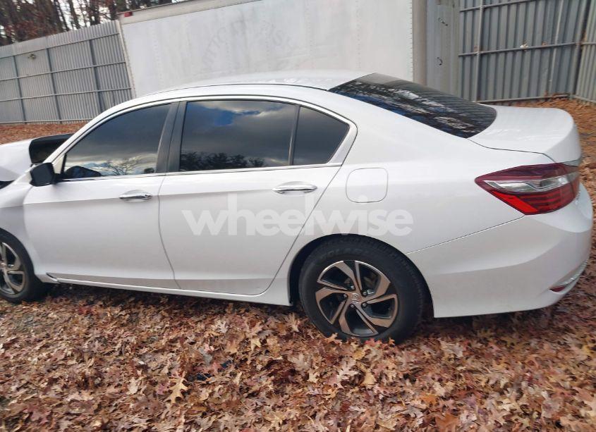 Photo 14 of 2016 Honda Accord LX (VIN 1HGCR2F37GA172662)