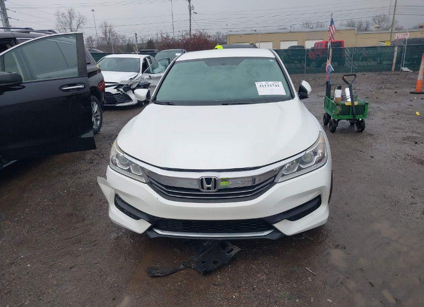 Photo 12 of 2016 Honda Accord LX (VIN 1HGCR2F37GA237185)