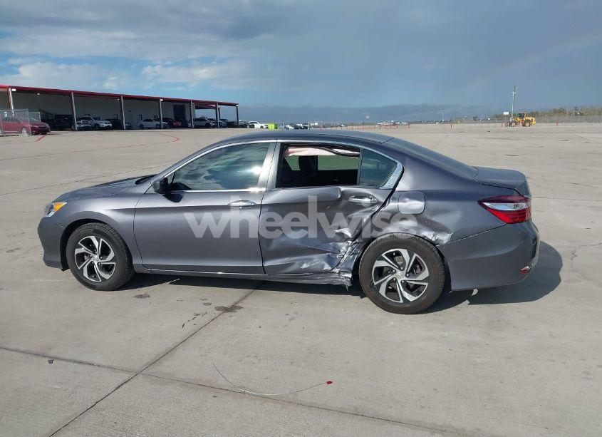Photo 14 of 2017 Honda Accord LX (VIN 1HGCR2F37HA112642)