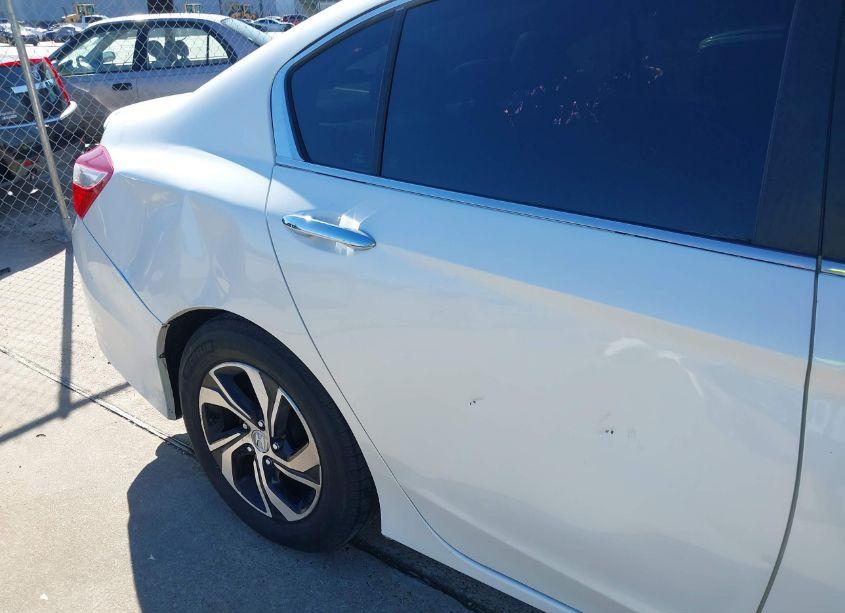 Photo 17 of 2017 Honda Accord LX (VIN 1HGCR2F37HA121180)