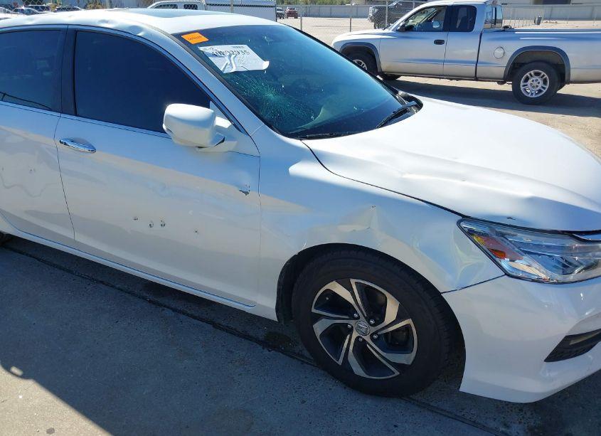 Photo 6 of 2017 Honda Accord LX (VIN 1HGCR2F37HA121180)