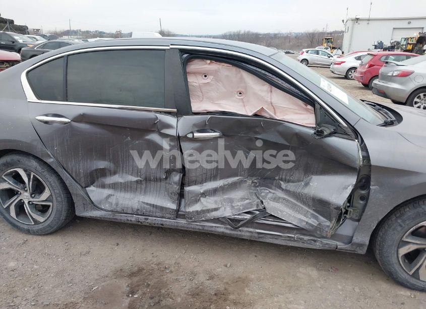 Photo 6 of 2017 Honda Accord LX (VIN 1HGCR2F37HA301257)