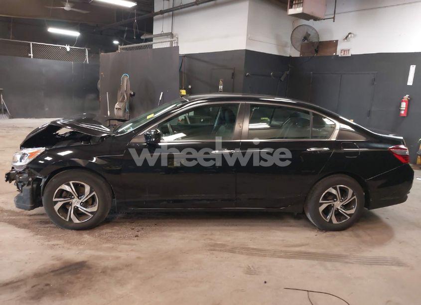 Photo 15 of 2017 Honda Accord LX (VIN 1HGCR2F37HA304630)