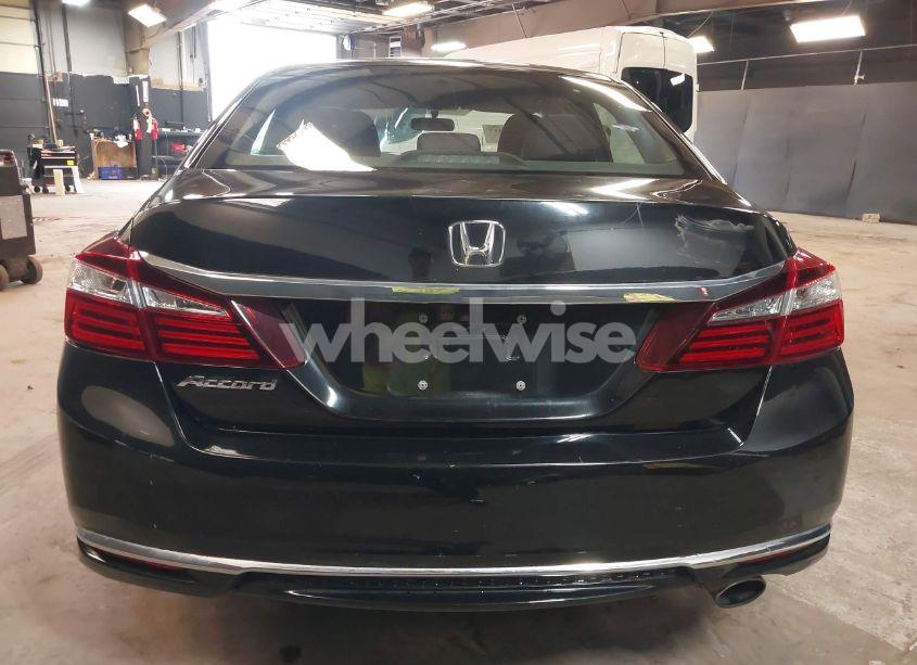 Photo 17 of 2017 Honda Accord LX (VIN 1HGCR2F37HA304630)