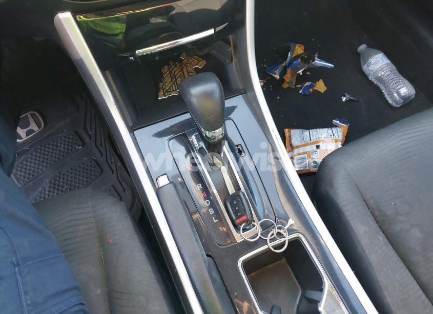 Photo 11 of 2017 Honda Accord LX (VIN 1HGCR2F37HA305275)