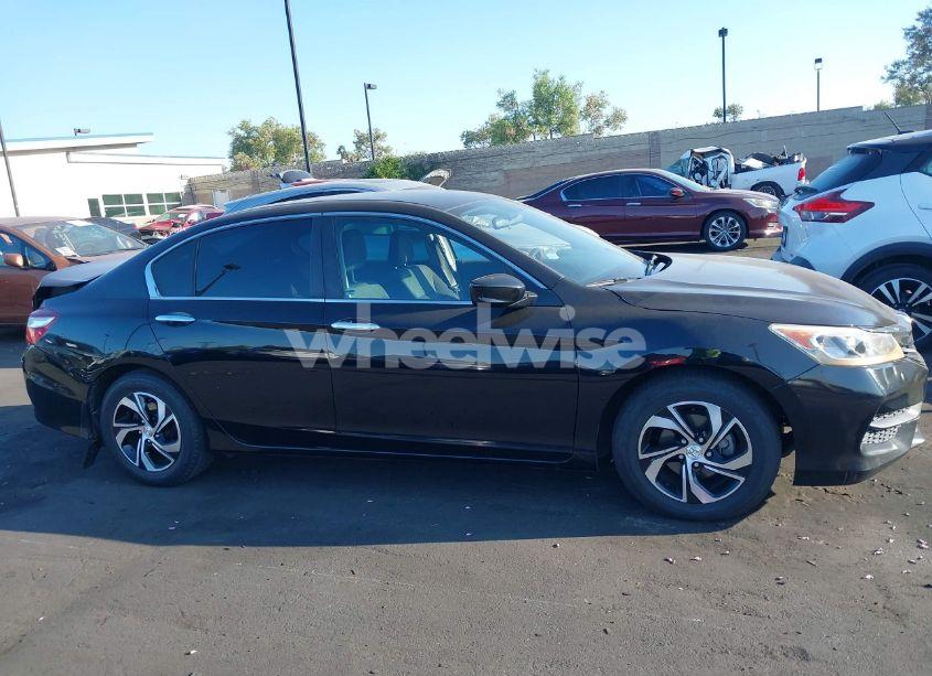 Photo 13 of 2017 Honda Accord LX (VIN 1HGCR2F37HA305275)