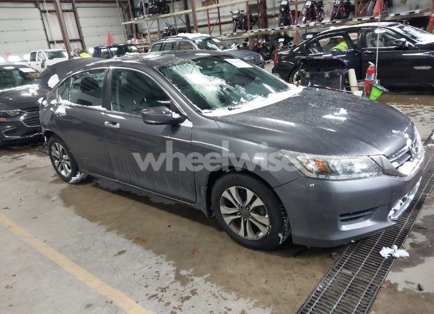 2013 Honda Accord LX (VIN 1HGCR2F38DA015296) main photo