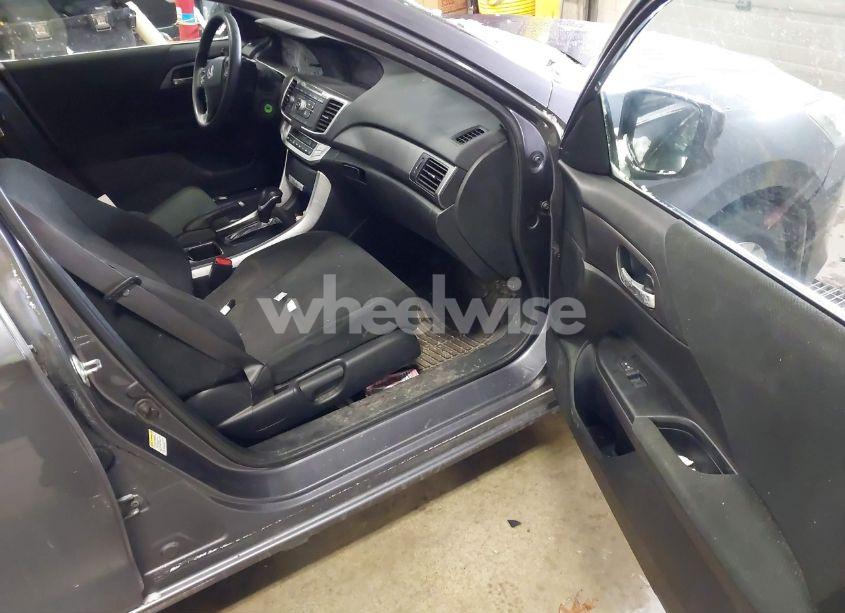 Photo 5 of 2013 Honda Accord LX (VIN 1HGCR2F38DA015296)