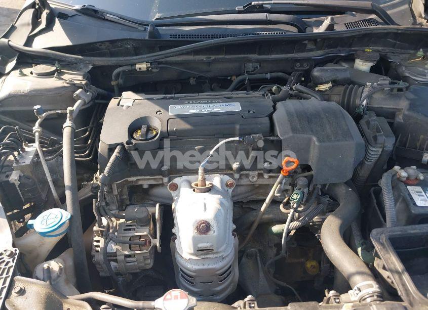 Photo 10 of 2013 Honda Accord LX (VIN 1HGCR2F38DA030347)