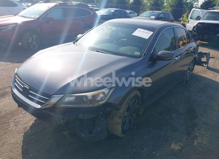 Photo 2 of 2013 Honda Accord LX (VIN 1HGCR2F38DA030347)