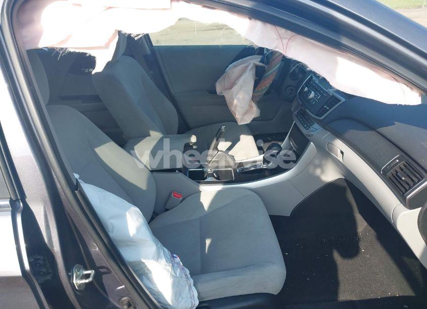 Photo 5 of 2013 Honda Accord LX (VIN 1HGCR2F38DA030347)