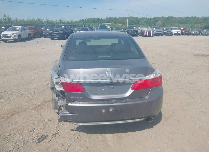 Photo 16 of 2013 Honda Accord LX (VIN 1HGCR2F38DA038139)