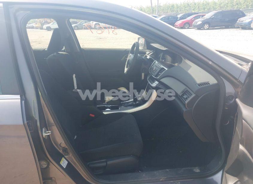 Photo 5 of 2013 Honda Accord LX (VIN 1HGCR2F38DA038139)