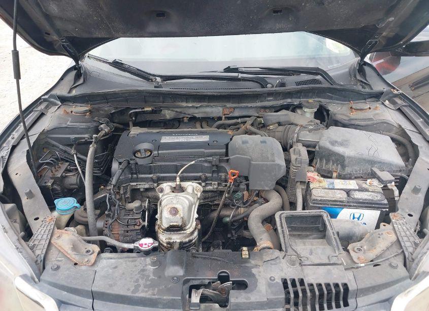 Photo 10 of 2013 Honda Accord LX (VIN 1HGCR2F38DA038321)