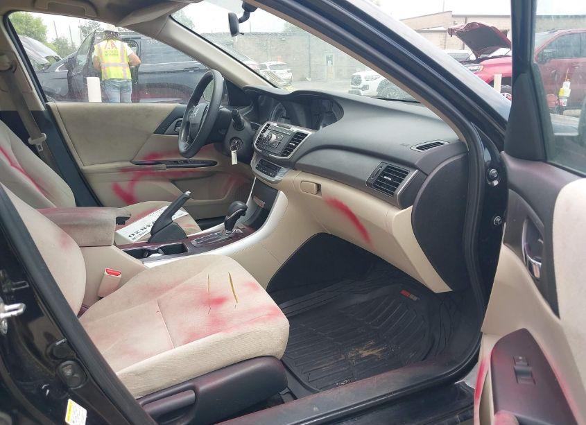 Photo 5 of 2013 Honda Accord LX (VIN 1HGCR2F38DA038321)