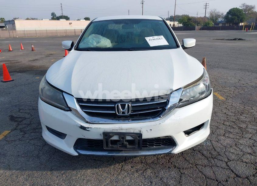Photo 12 of 2013 Honda Accord LX (VIN 1HGCR2F38DA050209)