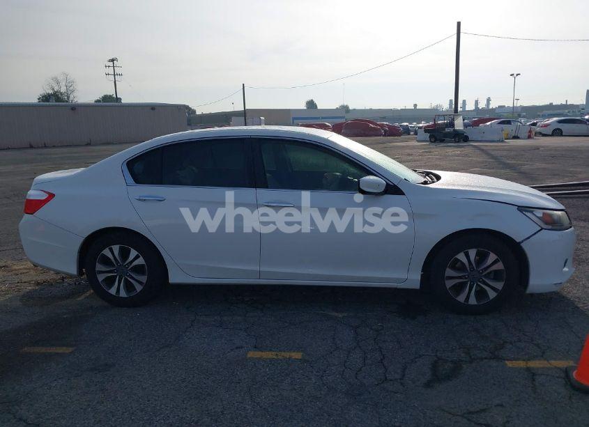 Photo 13 of 2013 Honda Accord LX (VIN 1HGCR2F38DA050209)