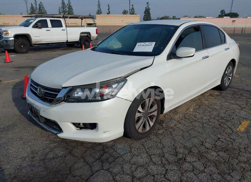 Photo 2 of 2013 Honda Accord LX (VIN 1HGCR2F38DA050209)