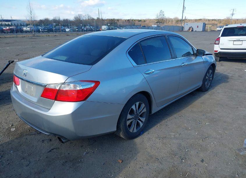 Photo 4 of 2013 Honda Accord LX (VIN 1HGCR2F38DA069925)