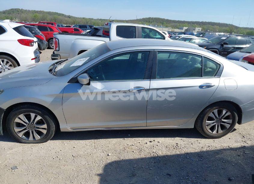 Photo 17 of 2013 Honda Accord LX (VIN 1HGCR2F38DA088376)