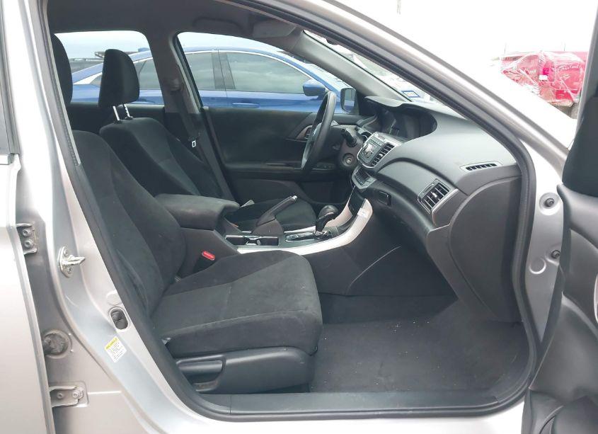 Photo 5 of 2013 Honda Accord LX (VIN 1HGCR2F38DA187182)