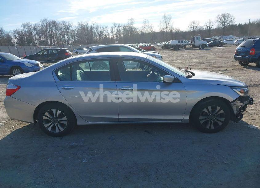 Photo 13 of 2013 Honda Accord LX (VIN 1HGCR2F38DA217877)
