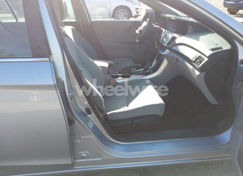 Photo 5 of 2013 Honda Accord LX (VIN 1HGCR2F38DA217877)