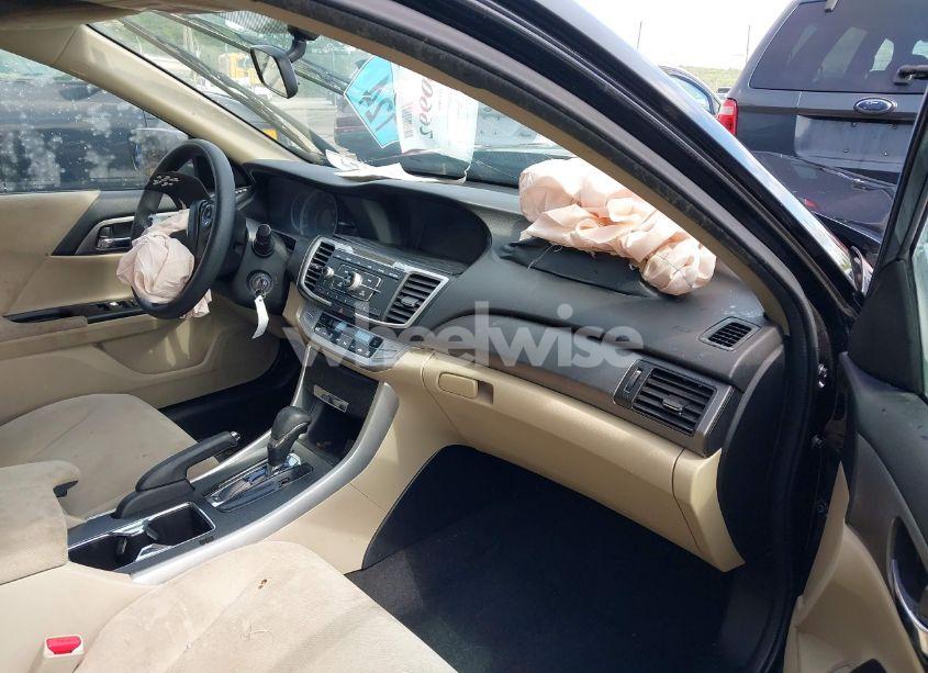 Photo 5 of 2013 Honda Accord LX (VIN 1HGCR2F38DA219080)