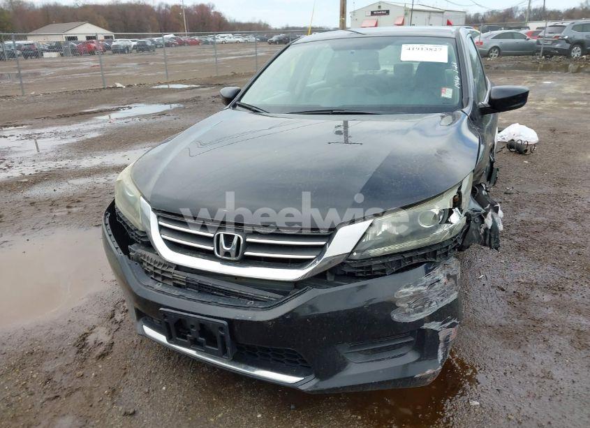 Photo 2 of 2013 Honda Accord LX (VIN 1HGCR2F38DA249874)