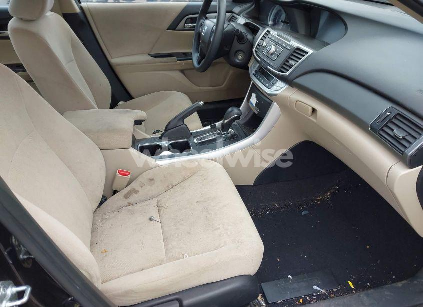 Photo 5 of 2013 Honda Accord LX (VIN 1HGCR2F38DA249874)