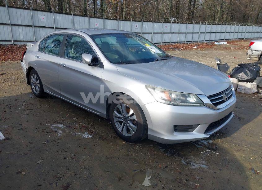 2013 Honda Accord LX (VIN 1HGCR2F38DA270112) main photo