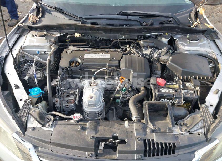 Photo 10 of 2013 Honda Accord LX (VIN 1HGCR2F38DA270112)
