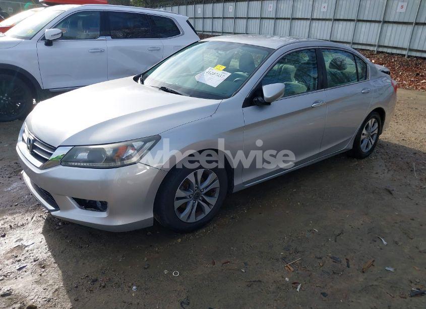 Photo 2 of 2013 Honda Accord LX (VIN 1HGCR2F38DA270112)
