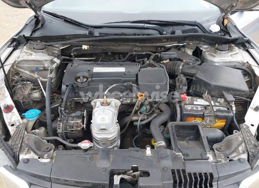 Photo 10 of 2014 Honda Accord LX (VIN 1HGCR2F38EA065830)