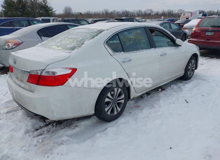 Photo 4 of 2014 Honda Accord LX (VIN 1HGCR2F38EA151364)
