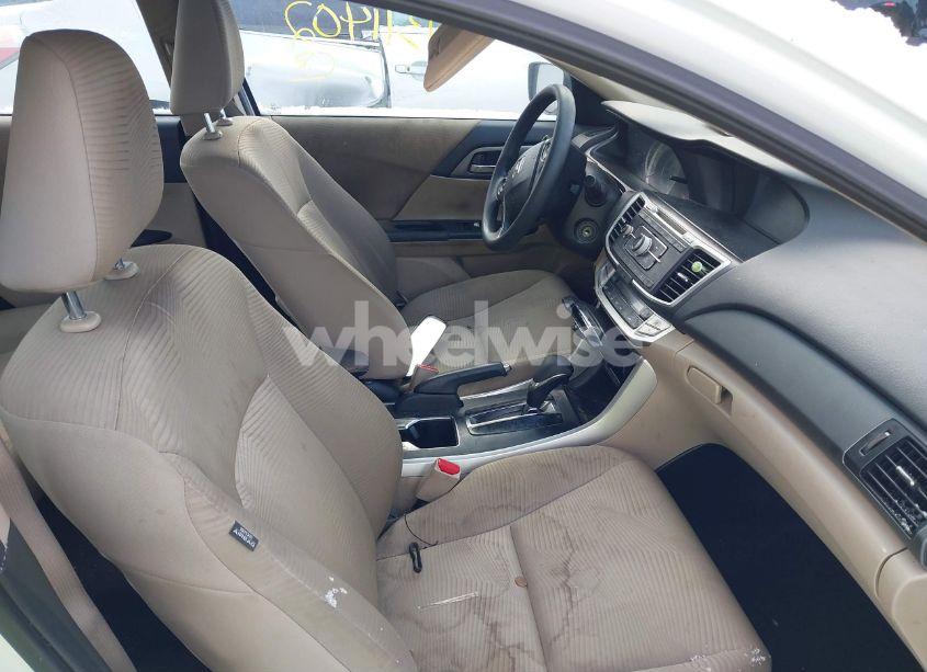 Photo 5 of 2014 Honda Accord LX (VIN 1HGCR2F38EA151364)