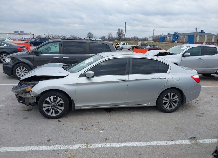 Photo 13 of 2014 Honda Accord LX (VIN 1HGCR2F38EA178497)