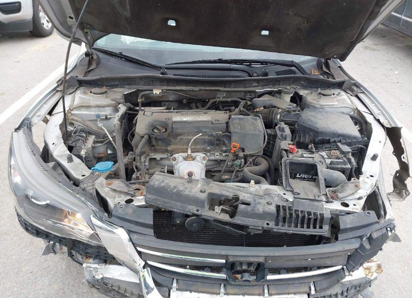 Photo 8 of 2014 Honda Accord LX (VIN 1HGCR2F38EA178497)