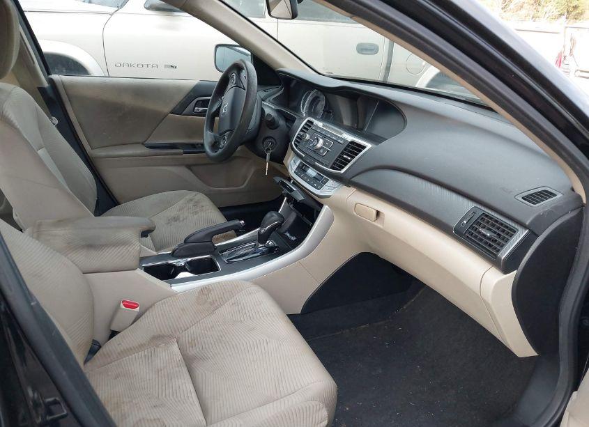 Photo 5 of 2014 Honda Accord LX (VIN 1HGCR2F38EA233742)