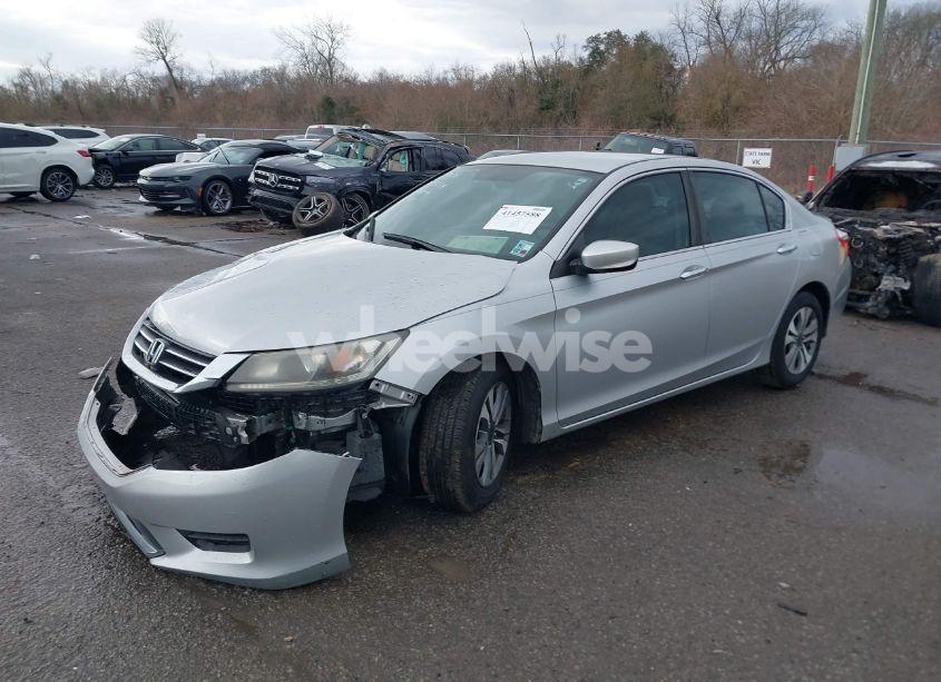Photo 2 of 2014 Honda Accord LX (VIN 1HGCR2F38EA243574)