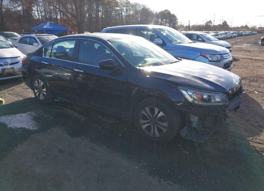 2015 Honda Accord LX (VIN 1HGCR2F38FA038399) main photo
