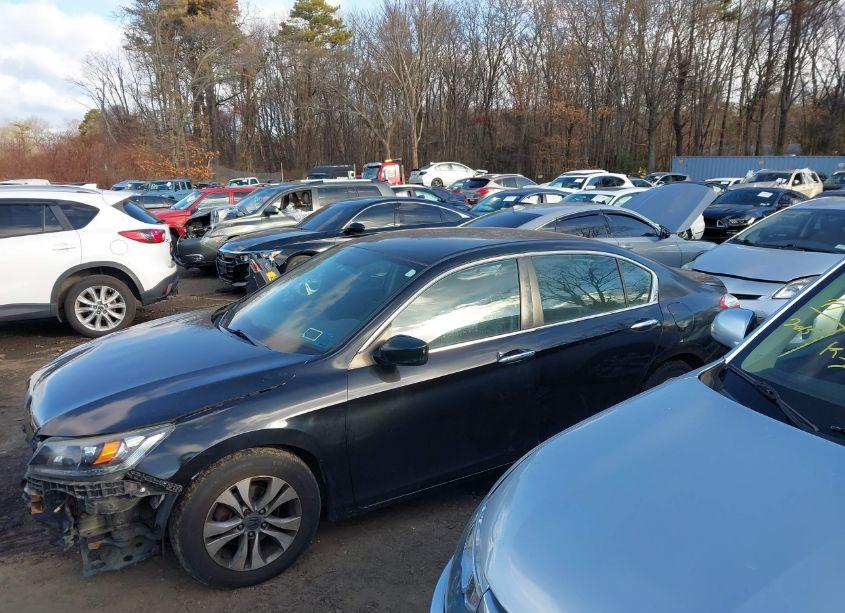 Photo 14 of 2015 Honda Accord LX (VIN 1HGCR2F38FA038399)