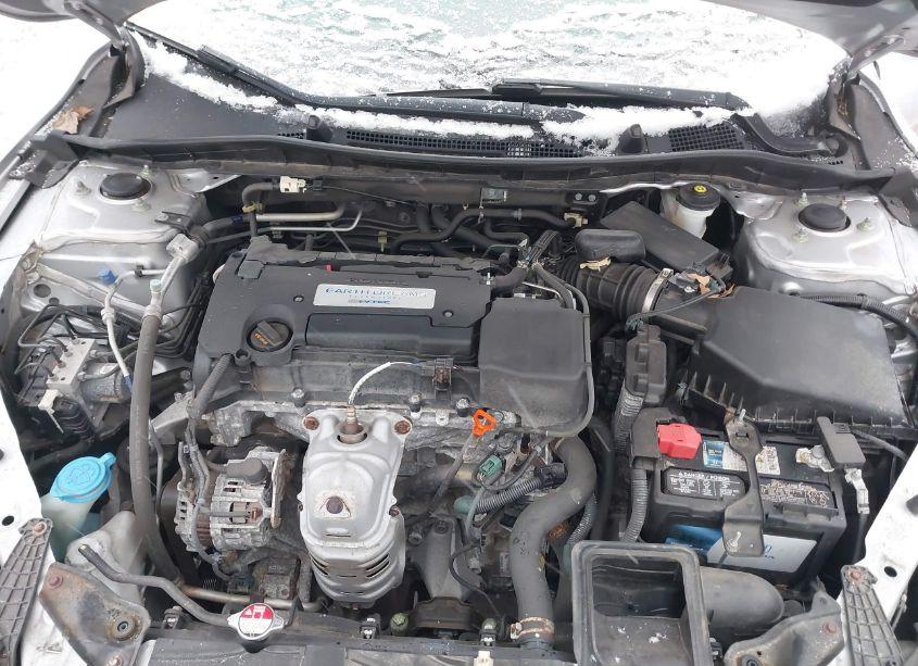 Photo 10 of 2015 Honda Accord LX (VIN 1HGCR2F38FA048625)