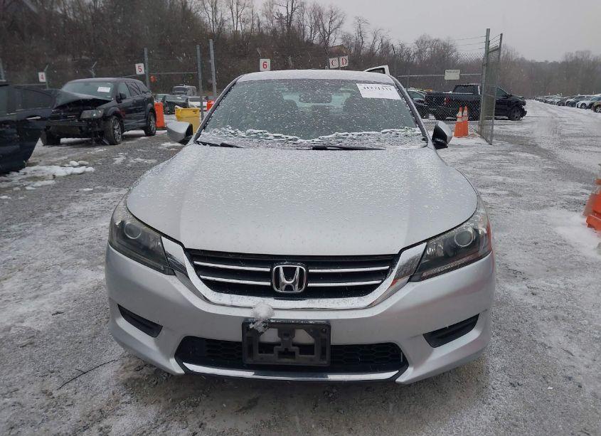 Photo 12 of 2015 Honda Accord LX (VIN 1HGCR2F38FA048625)