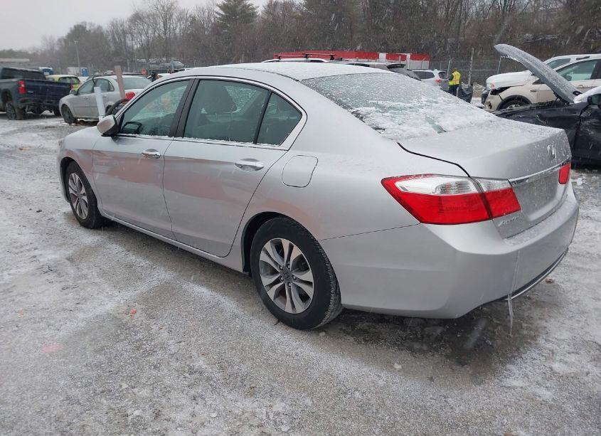 Photo 3 of 2015 Honda Accord LX (VIN 1HGCR2F38FA048625)