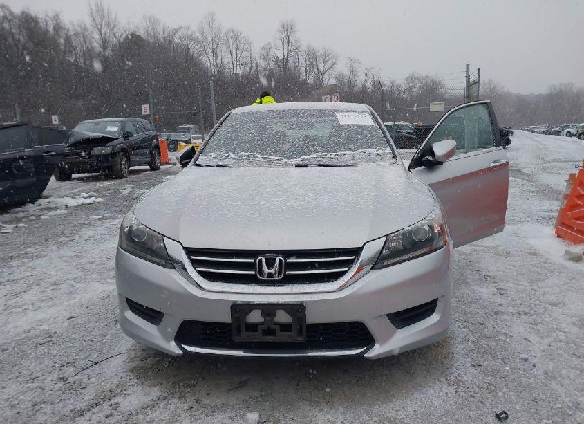 Photo 6 of 2015 Honda Accord LX (VIN 1HGCR2F38FA048625)