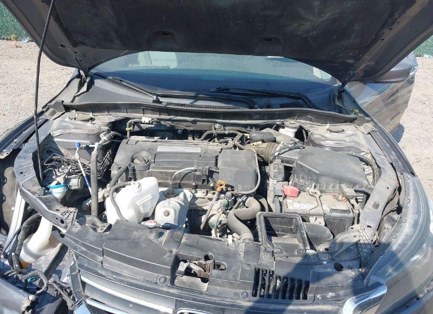 Photo 10 of 2015 Honda Accord LX (VIN 1HGCR2F38FA052951)